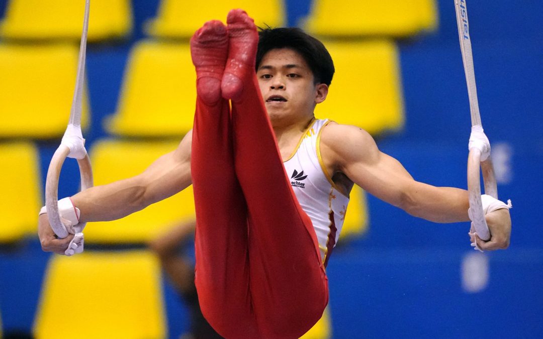 Yulo stumbles in floor exercise, advances to rings, parallel bars finals of Baku World Cup