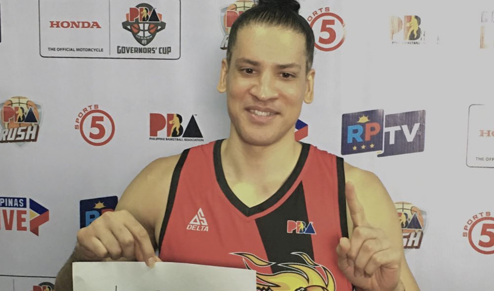 Alapag's gesture humbles Lassiter