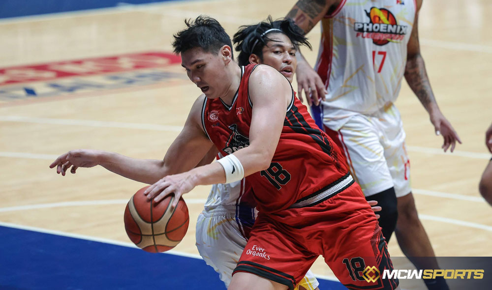 Blackwater Preserves Hopes for the Quarterfinals, dishing Phoenix Upset