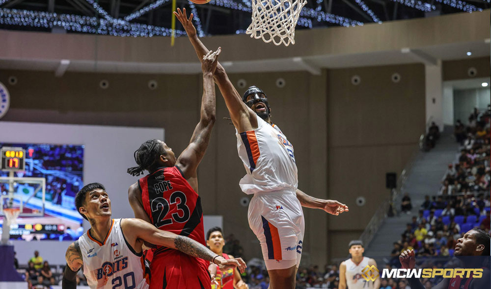 Bolts defend their title in a high-stakes quarterfinal matchup, Beermen seek retribution