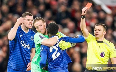 Everton, with a Ten-Man squad, pulled off a surprising victory over Manchester United at Old Trafford in the Wake of the Bizarre Red Card
