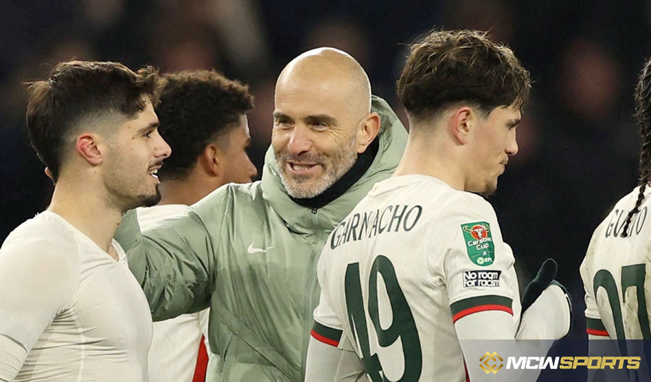 In an effort to close the gap on the title, Chelsea started looking for defensive and midfield reinforcements