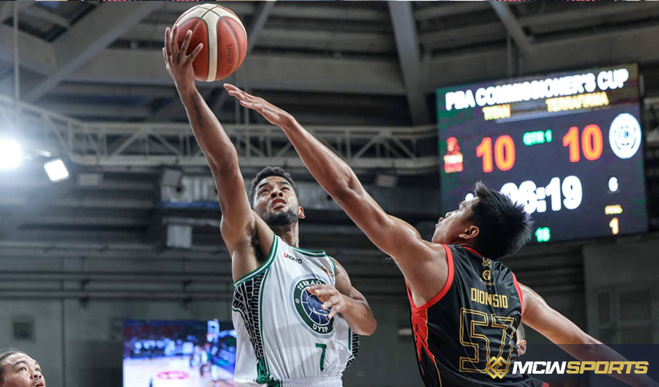 Sharp Shooter Jerrick Ahanmisi Claims First Player of the Week Honors